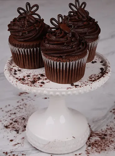 CC-000F Tres leche cucpcake