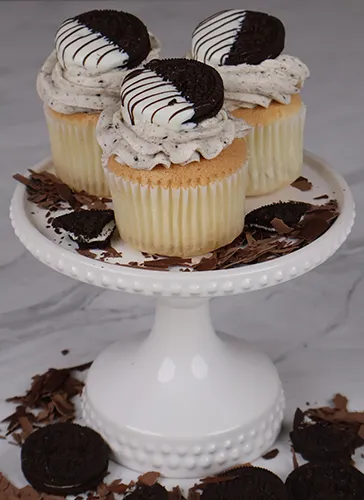 CC-000F Tres leche cucpcake