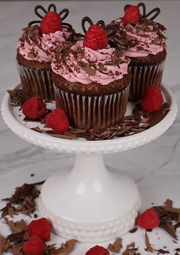 CC-000F Tres leche cucpcake