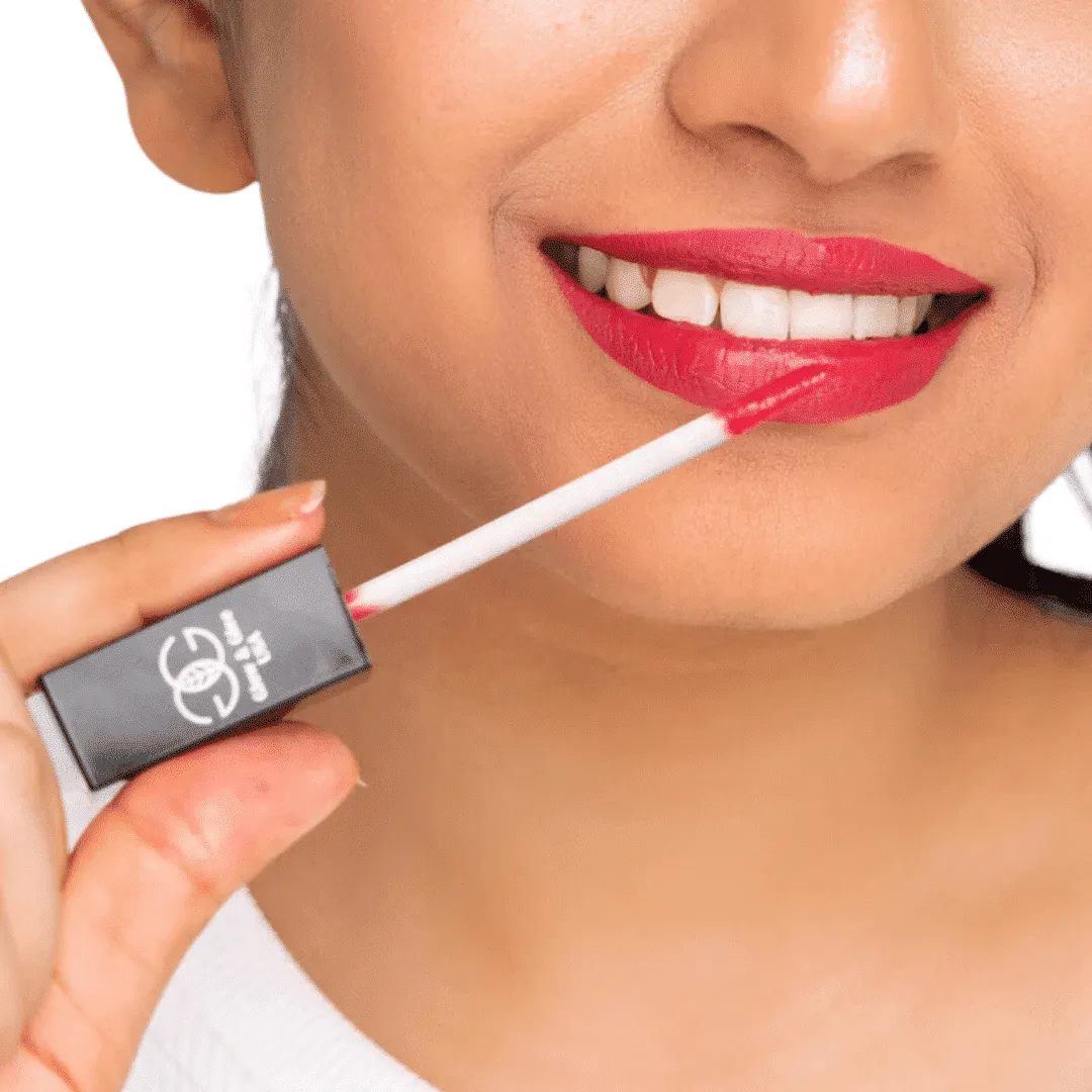 Glow & Glee Full Kiss Lip Gloss (316) - Buy Now at Dermatologists.pk
